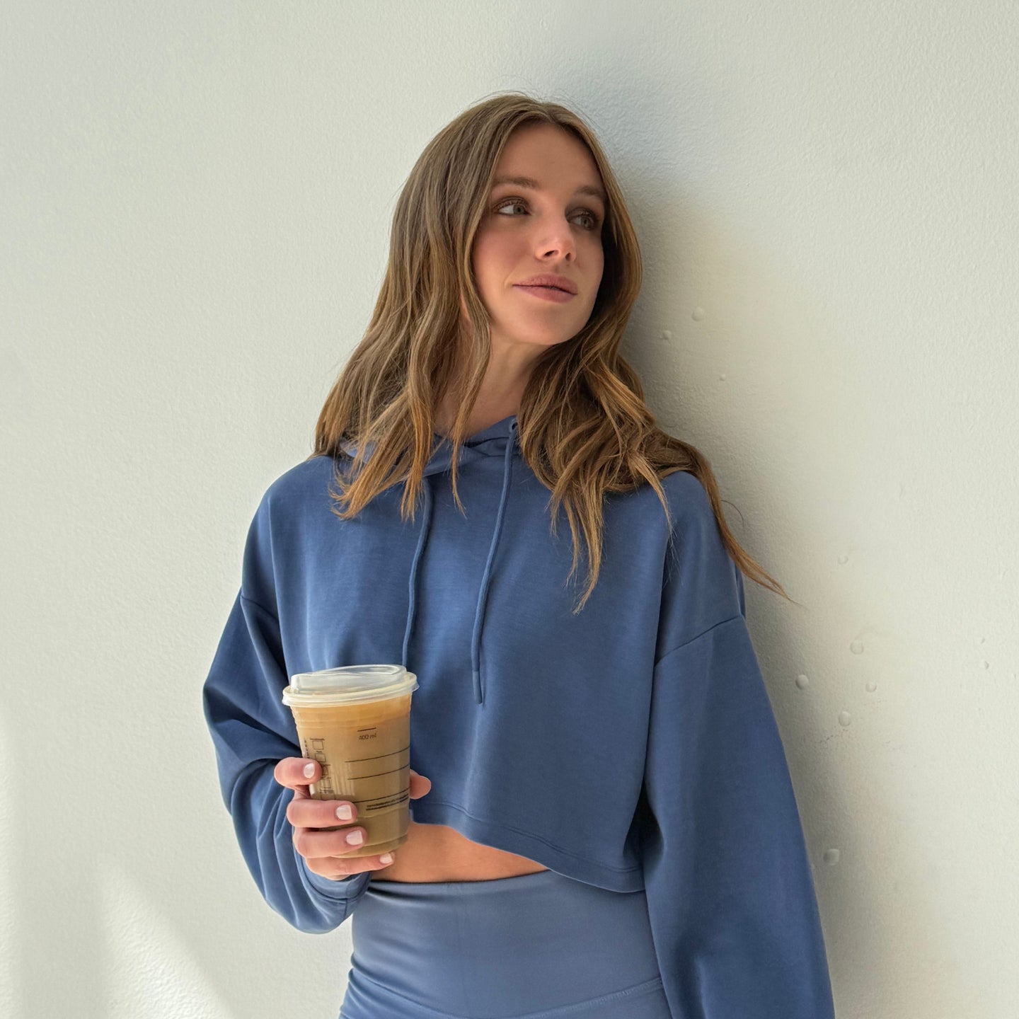 Poleron de Modal Corto con Capucha Azul Marino