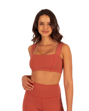 Peto Deportivo Escote Recto Erin Terracota