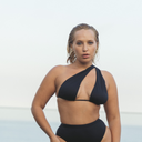 Top de Bikini Strapless Multiformas Lía Negro