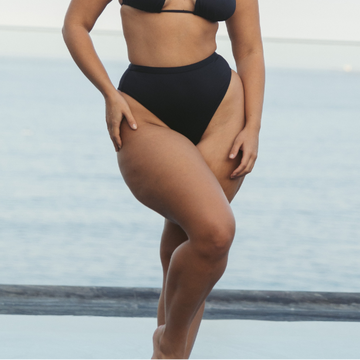 Bottom de Bikini Tiro Alto Alessandra Negro