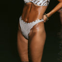 Bottom de Bikini sin Elástico Alegra Brillo Fiesta Lince by Paula y Sofía Fernández