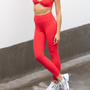 Calza Deportiva Tiro Alto 7/8 Rojo