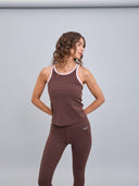 Polera Deportiva Elasticada Sin Mangas Emilia Chocolate Rosa