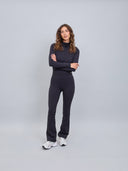 Calza Deportiva Tiro Alto Corte Recto Negro