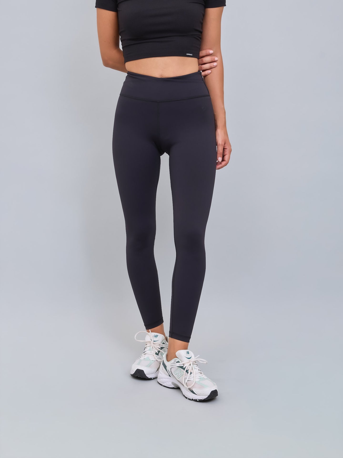 Calza Deportiva 7/8 Pretina Cruzada Negro