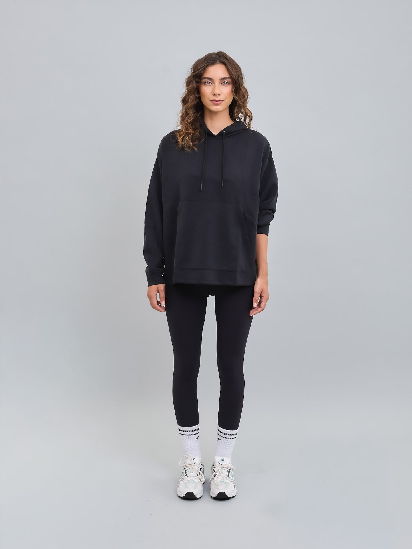 Poleron de Modal con Capucha Oversize Negro