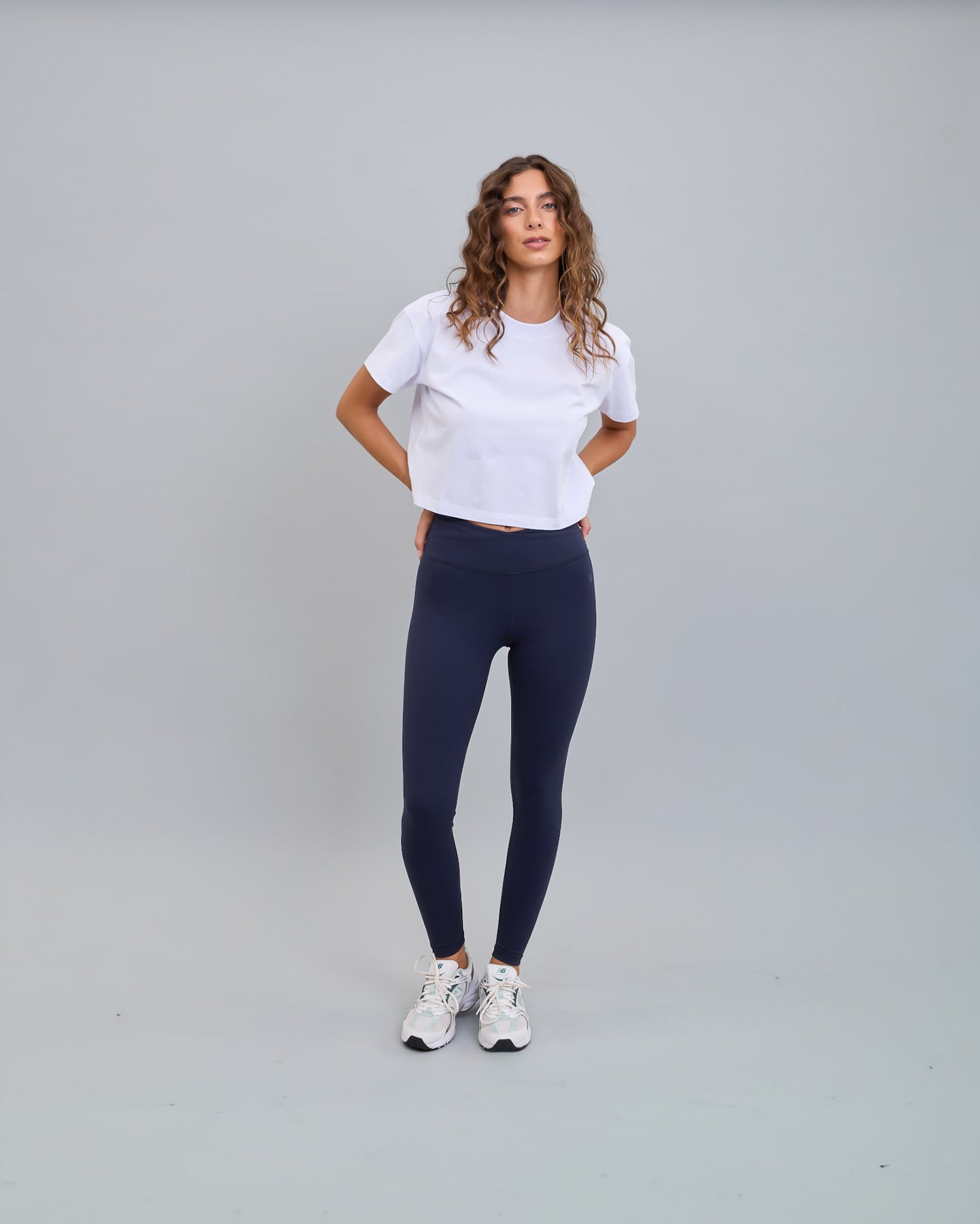 Calza Deportiva 7/8 Pretina Cruzada Azul Marino